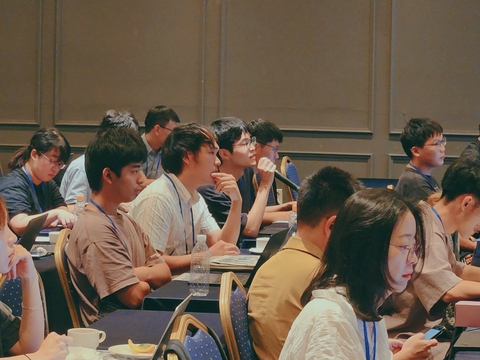 2025-09-15-11-56-35-073