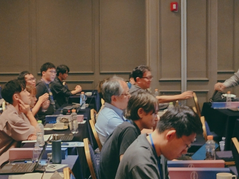 2025-09-15-12-28-45-436