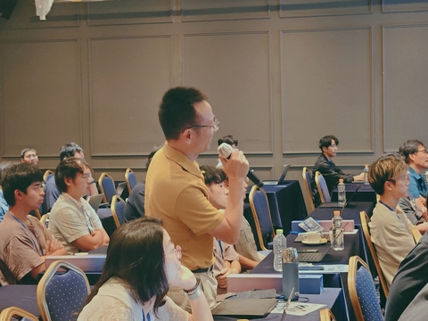 2025-09-15-14-31-29-939