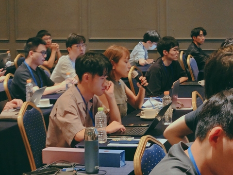 2025-09-15-14-53-09-411