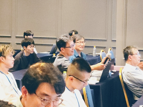 2025-09-15-14-55-43-780