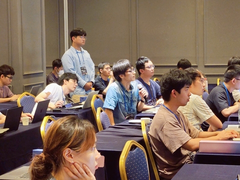 2025-09-15-14-58-42-193