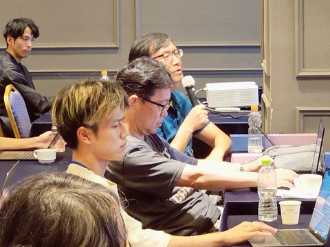 2025-09-15-15-13-31-042