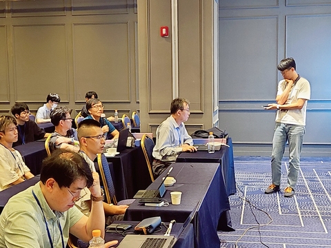 2025-09-15-15-13-48-636