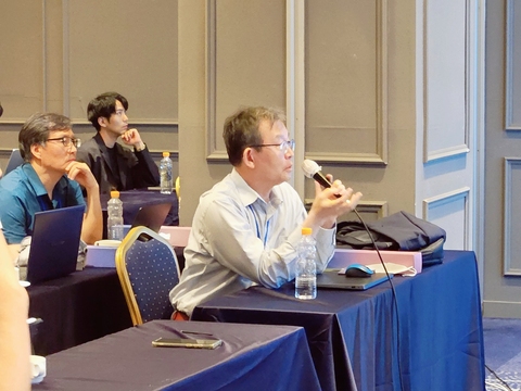 2025-09-15-15-49-41-827