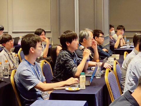 2025-09-15-18-11-30-237