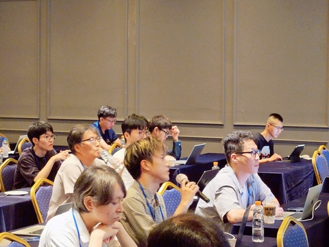 2025-09-16-09-25-14-891