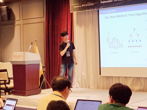 2025-09-16-17-40-10-756