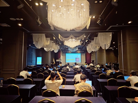 2025-09-17-09-03-56-441