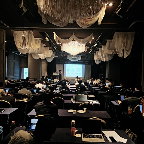 2025-09-17-11-41-33-027