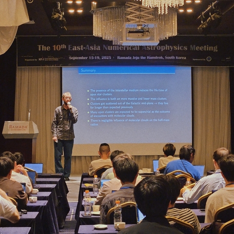 2025-09-17-15-58-32-052