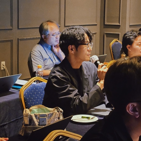 2025-09-17-17-41-34-396